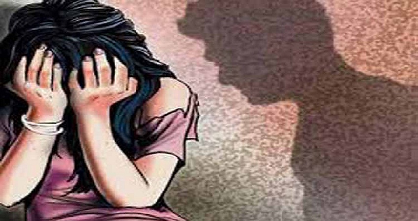 नाबालिग ने दिया बच्ची को जन्म, दुष्कर्म का आरोपी भी निकला नाबालिग नाबालिग ने दिया बच्ची को जन्म, दुष्कर्म का आरोपी भी निकला नाबालिग
